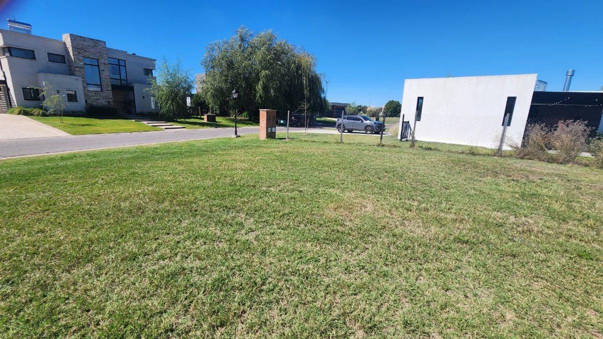 Foto de Venta lote San Sebastián LAGUNA - 1005 mts PERMUTA, imagen 3