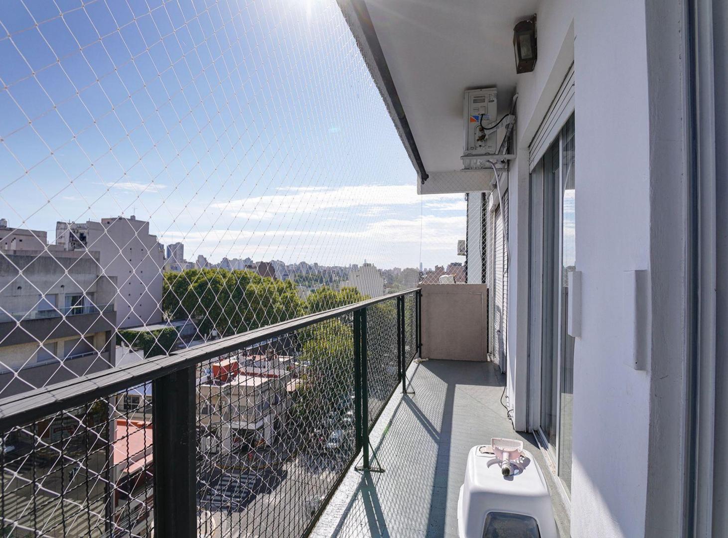 Foto de VENTA DPTO 4 AMBIENTES C/ BAULERA Y BALCON - BOEDO, imagen 1