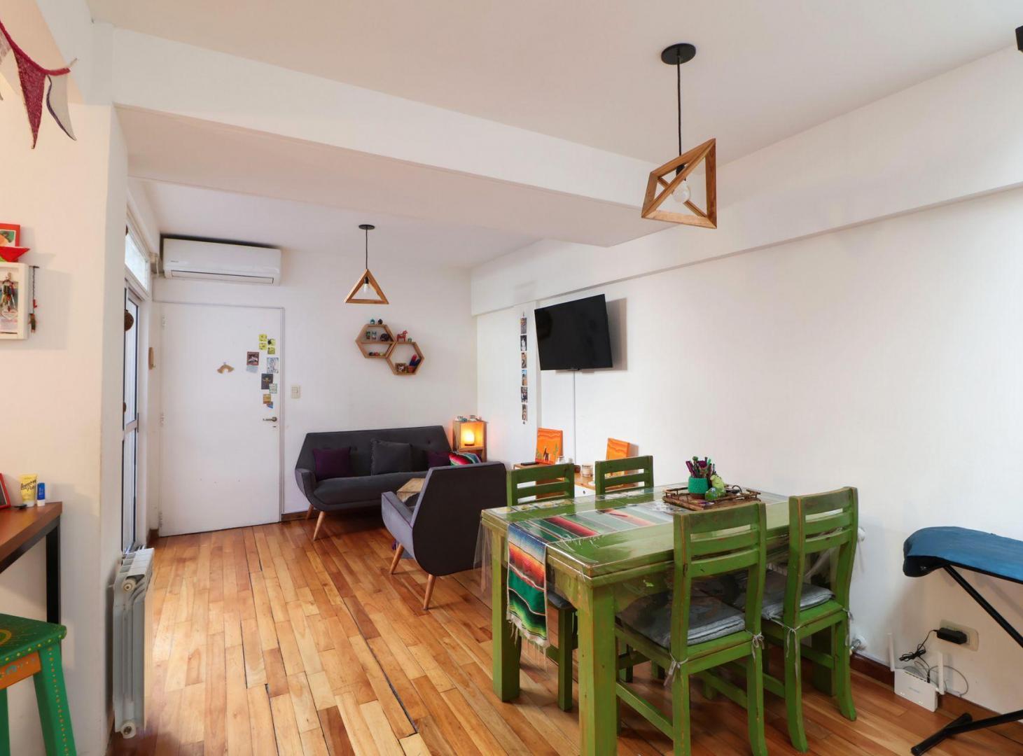Foto de VENTA PH TRIPLEX 3 AMB PATIO Y TERRAZA - CABALLITO, imagen 3