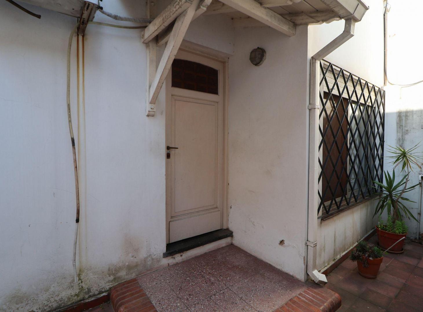 Foto de Venta 2 casas sobre mismo lote jardín V.Ballester, imagen 3
