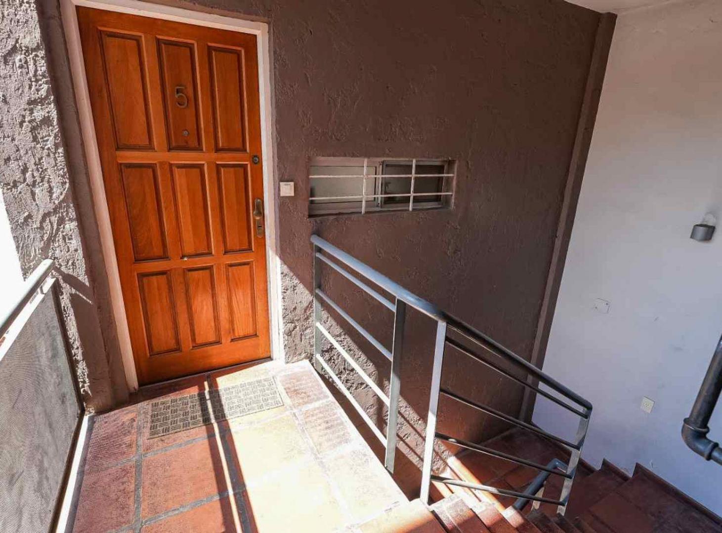 Foto de PH 3 ambientes, venta Saavedra con terraza., imagen 1