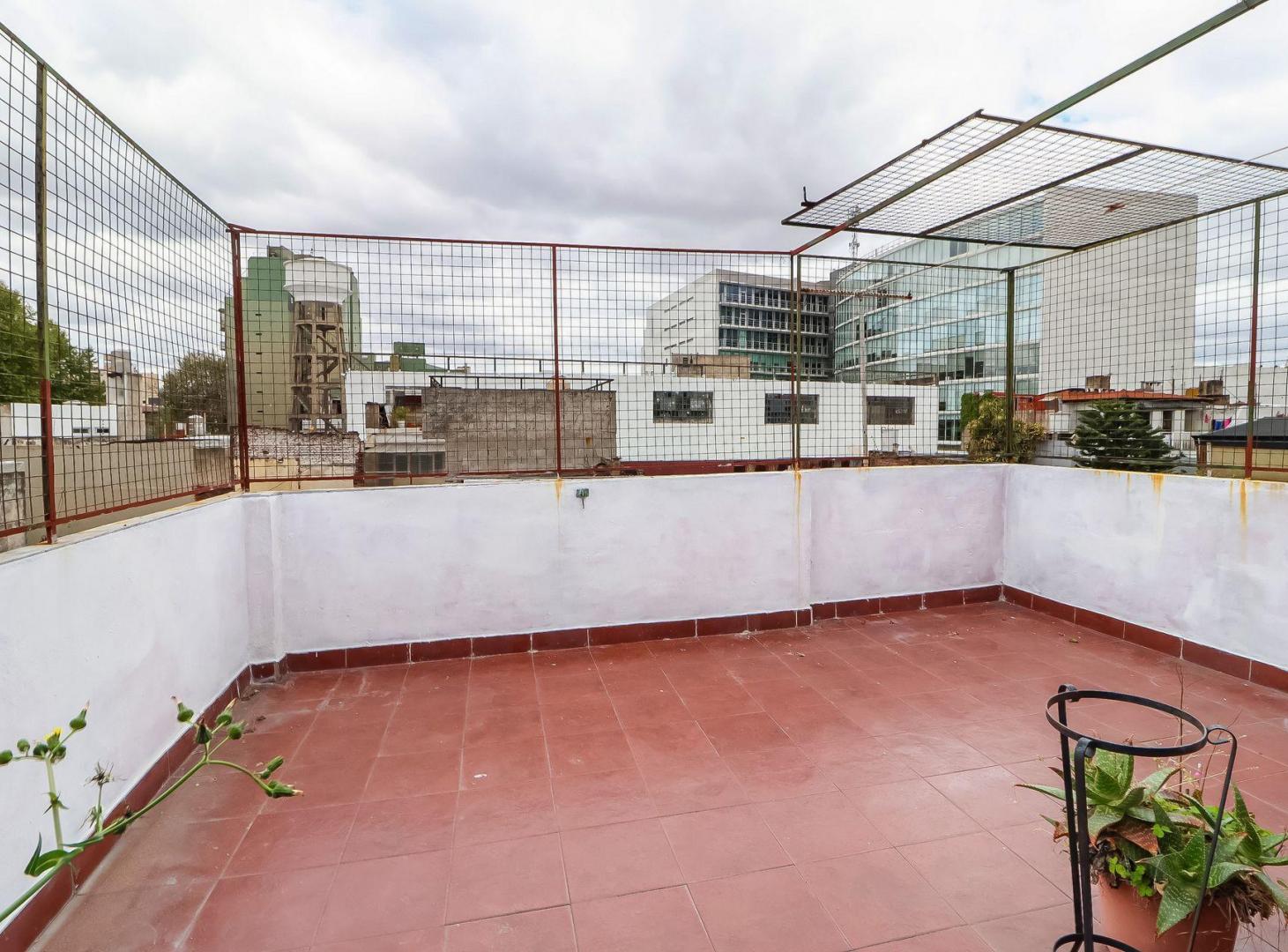 Foto de PH 4 ambientes con terraza y quincho en Boedo, imagen 3
