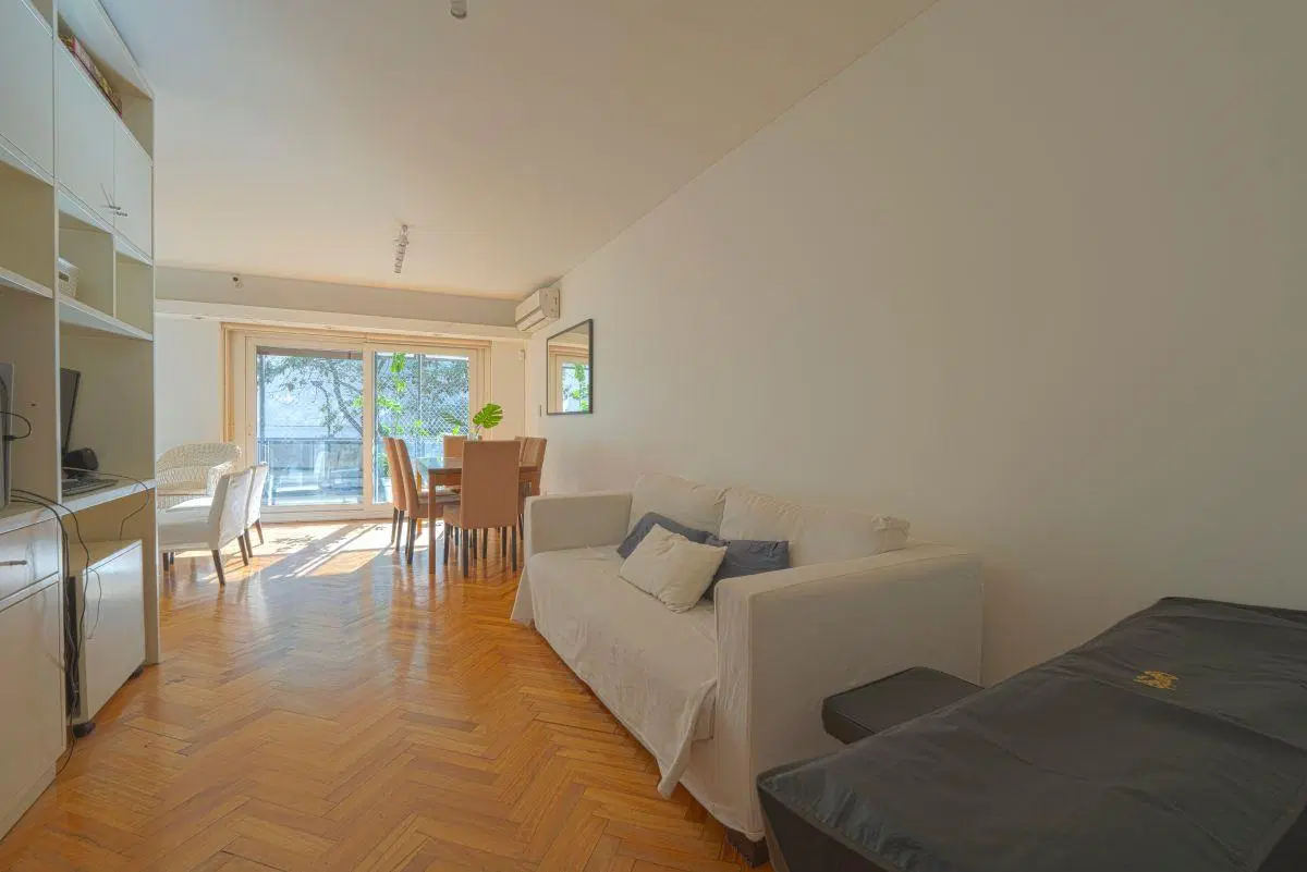 French 2428 | 125 m² de luz y amplitud con cochera en Recoleta 4
