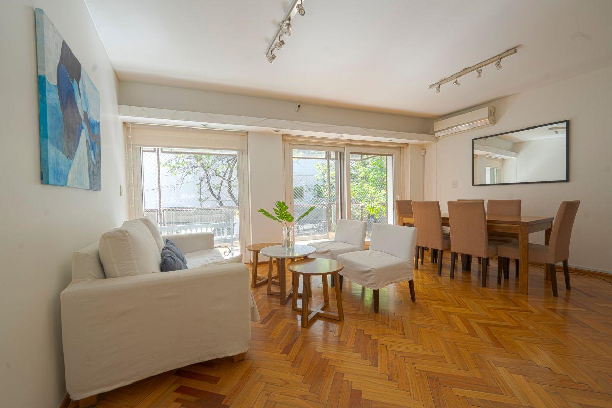 French 2428 | 125 m² de luz y amplitud con cochera en Recoleta