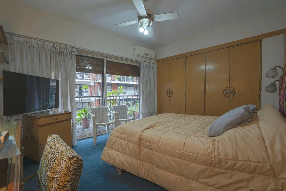 4 Ambientes con Cochera y Baulera | French 2300 | Frente Renovado 4