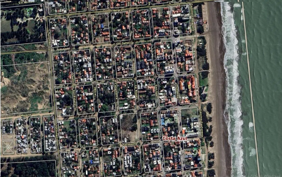 Lote sobre Avenida Tucuman en Costa Azul 5