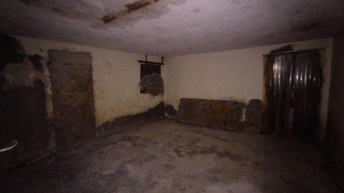 Foto de Local comercial con cámara frigorífica, imagen 1