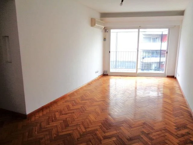4 AMBIENTES TOTALMENTE A NUEVO-BALCÒN-FRENTE 2