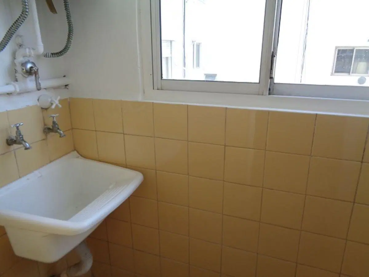 1 AMBIENTE MUY LUMINOSO, COCINA SEPARADA 5