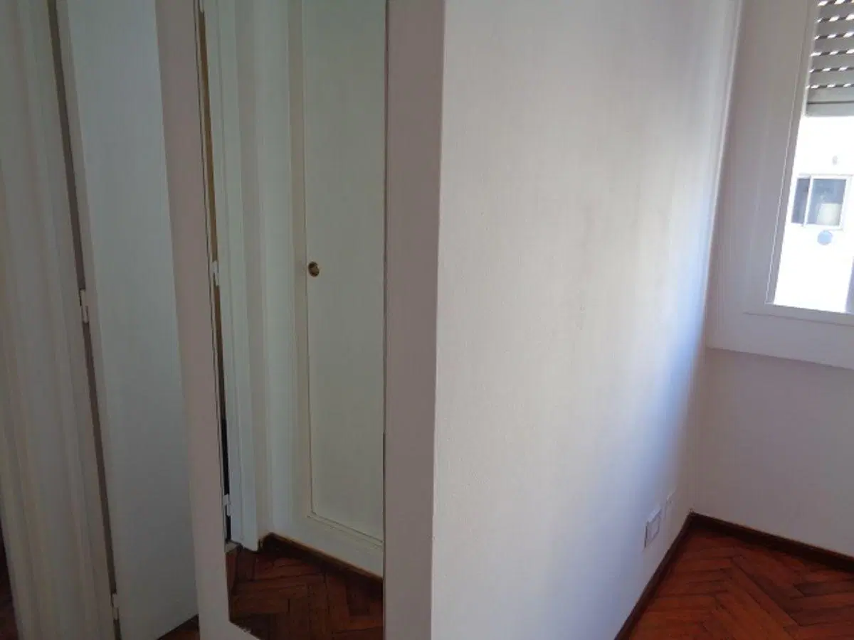 1 AMBIENTE MUY LUMINOSO, COCINA SEPARADA 4