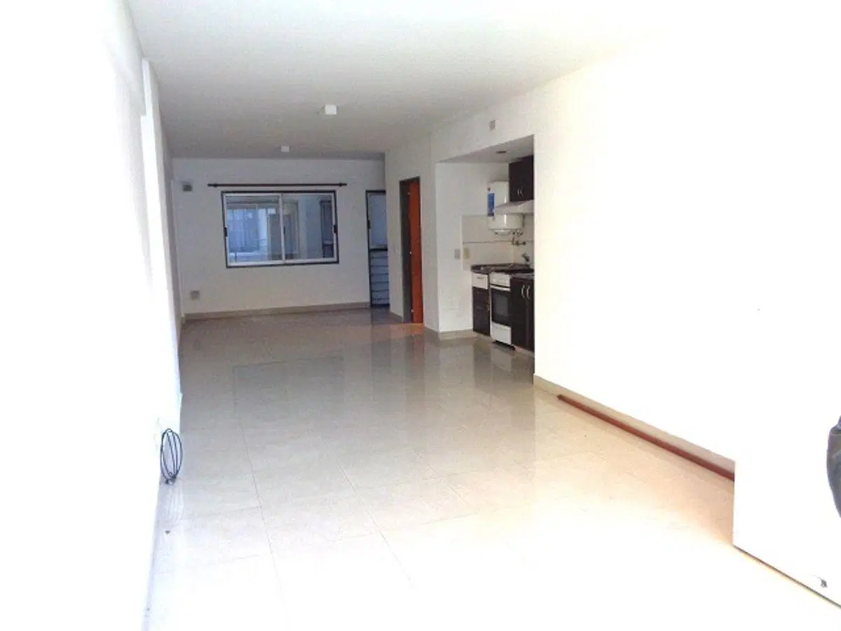 HERMOSO MONOAMBIENTE DIVISIBLE 3