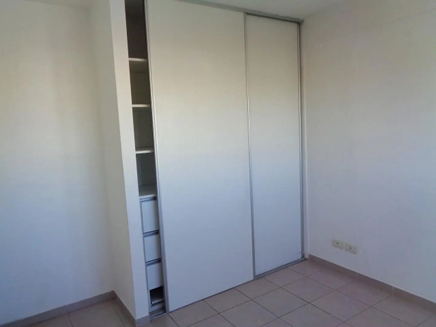 3 ambientes balcón, muy luminoso 8