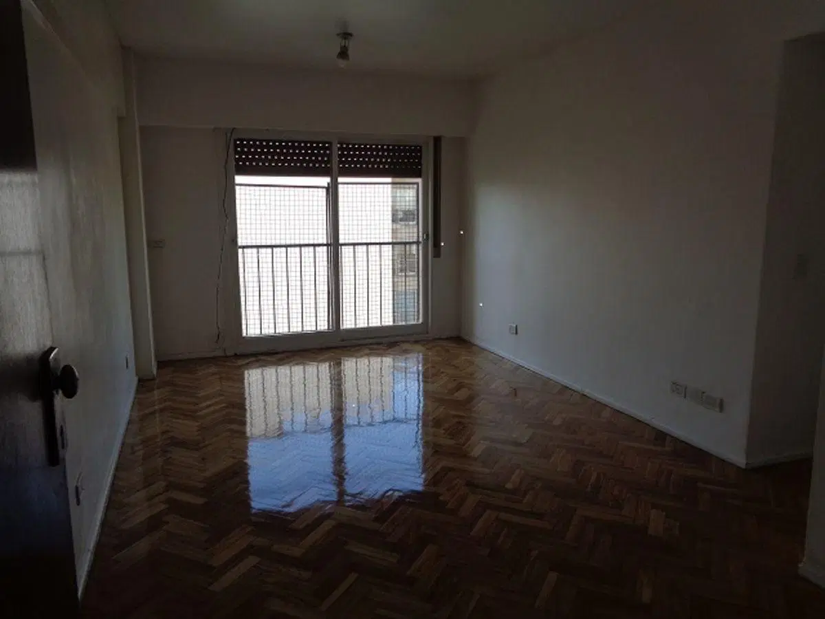 departamento de cuatro ambientes muy luminoso 2