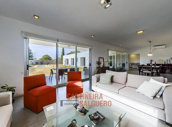 Hermosa Casa en Cañuelas 5
