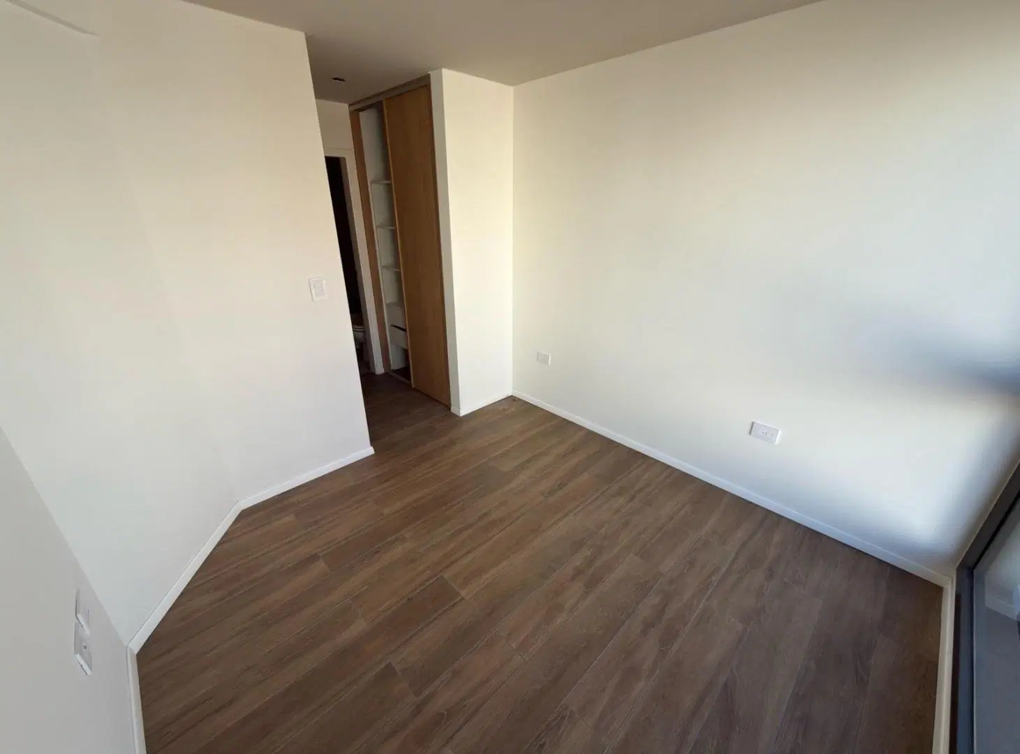 Alquilo departamento en nueva Cordoba - a metros de ciudad universitaria y plaza España 3