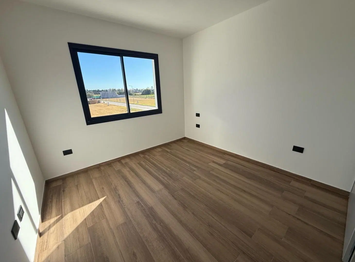 ALQUILO DUPLEX DE 3 DORMITORIOS A ESTRENAR EN BARRIO CERRADO CAMPO CHICO 5