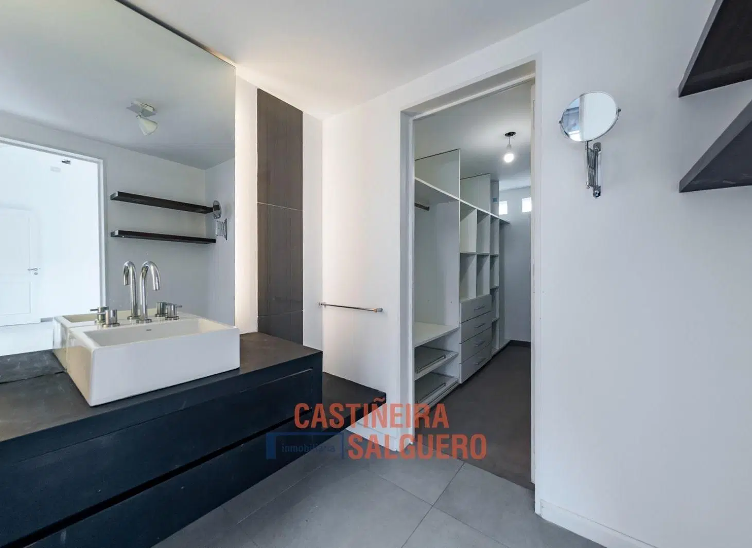 Venta Casa en La Santina 2