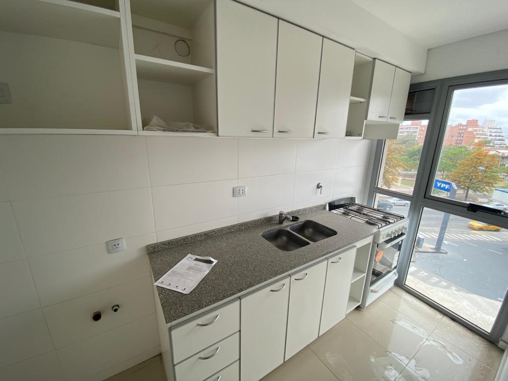 Foto de ALQUILO DEPARTAMENTO DE 1 DORMITORIO Y 2 BAÑOS EN BARRIO GRAL PAZ EXCELENTE UBICACION, imagen 5