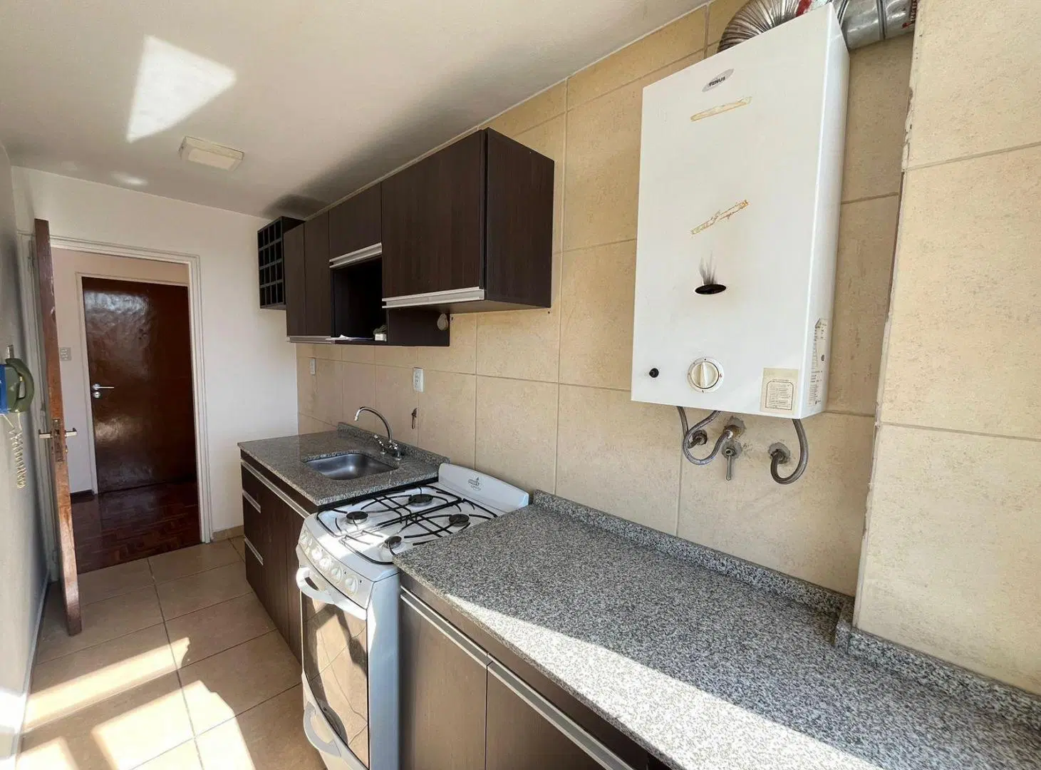 ALQUILO DEPARTAMENTO 1 DORMITORIO EN NUEVA CORDOBA EN BV. ILLIA Y CHACABUCO 4