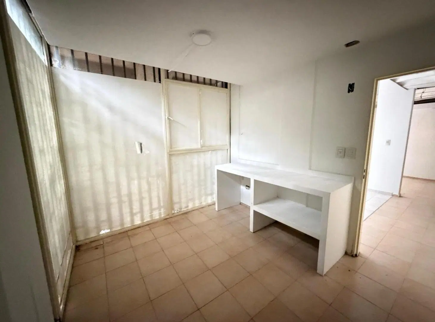 ALQUILO LOCAL COMERCIAL - PLENO CENTRO - ZONA DE ALTA DEMANDA 3