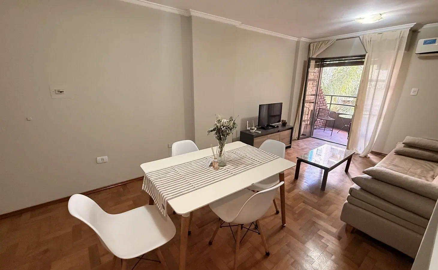 VENTA DEPARTAMENTO - 1 DORM - FRENTE - ESCRITURA - EQUIPADO 1