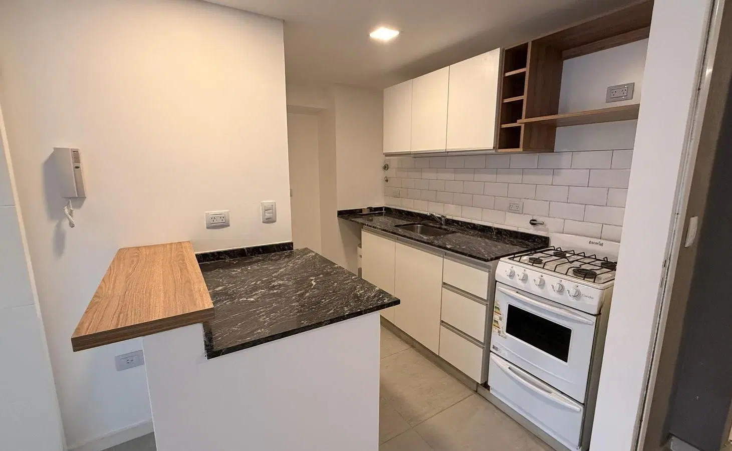 VENTA DEPTO 1 DORM - INMEJORABLE UBICACION - FRENTE 2