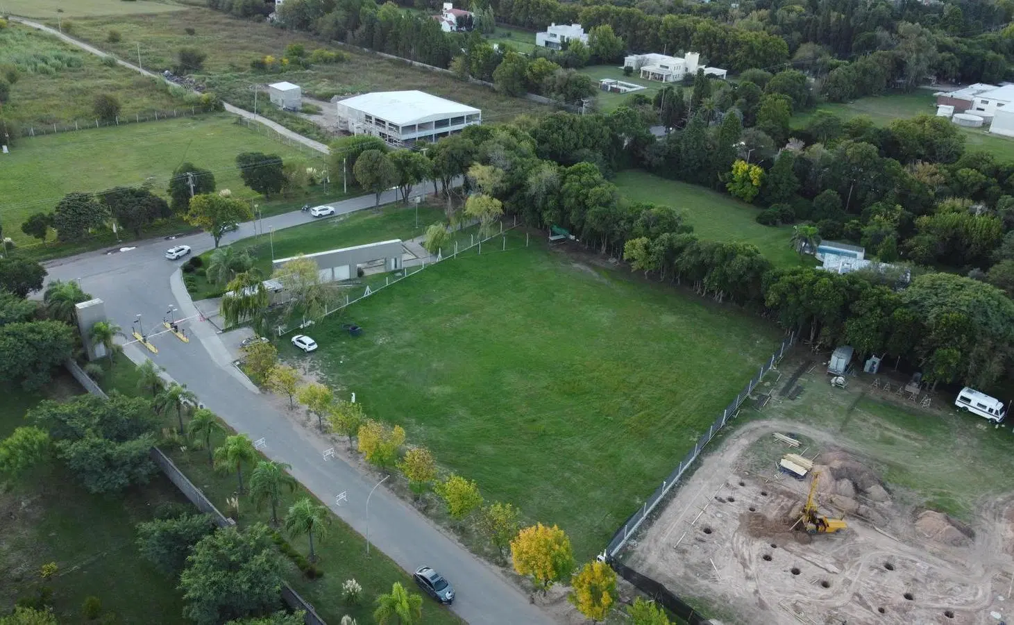 VENTA TERRENO DE 1300M2 EN LOS MIMBRES - CAMINO SAN ANTONIO 8