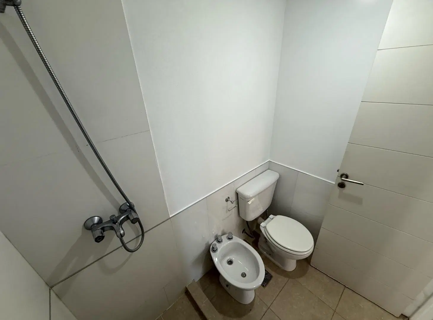 ALQUILO DEPARTAMENTO DE 1 DORMITORIO FRENTA A PLAZA ESPAÑA CON CERCANIAS A CIUDAD UNIVERSITARIA 8