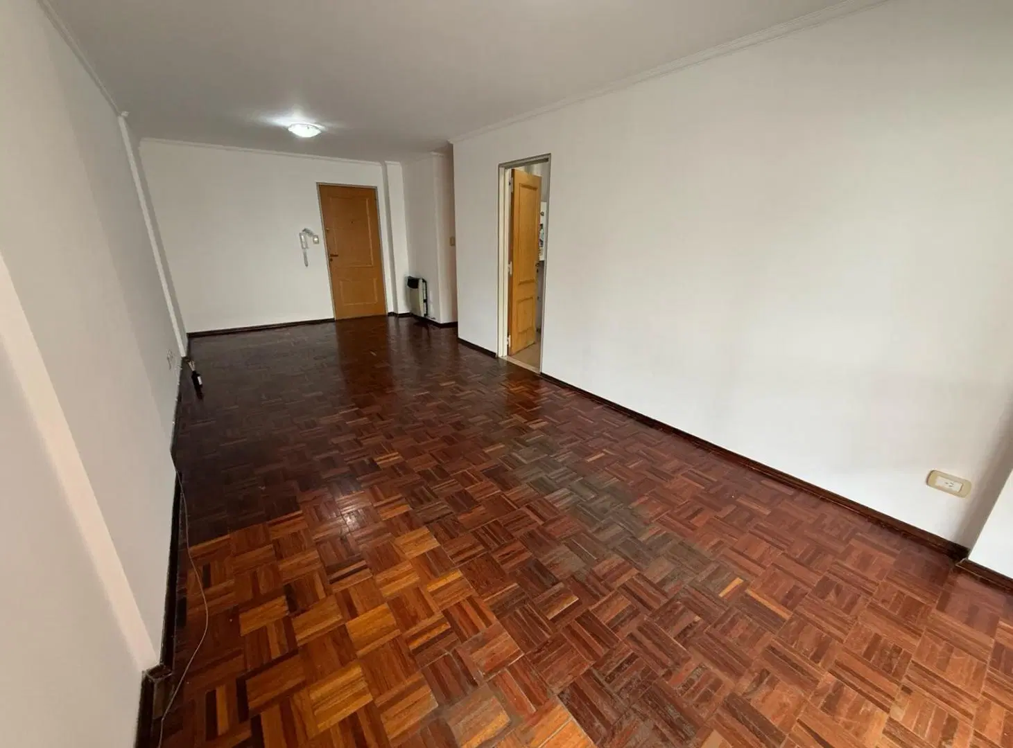 ALQUILO AMPLIO DEPARTAMENTO DE 1 DORMITORIO EN EL CENTRO A MTRS DE LA FACULTAD DE DERECHO Y P. OLMOS 1