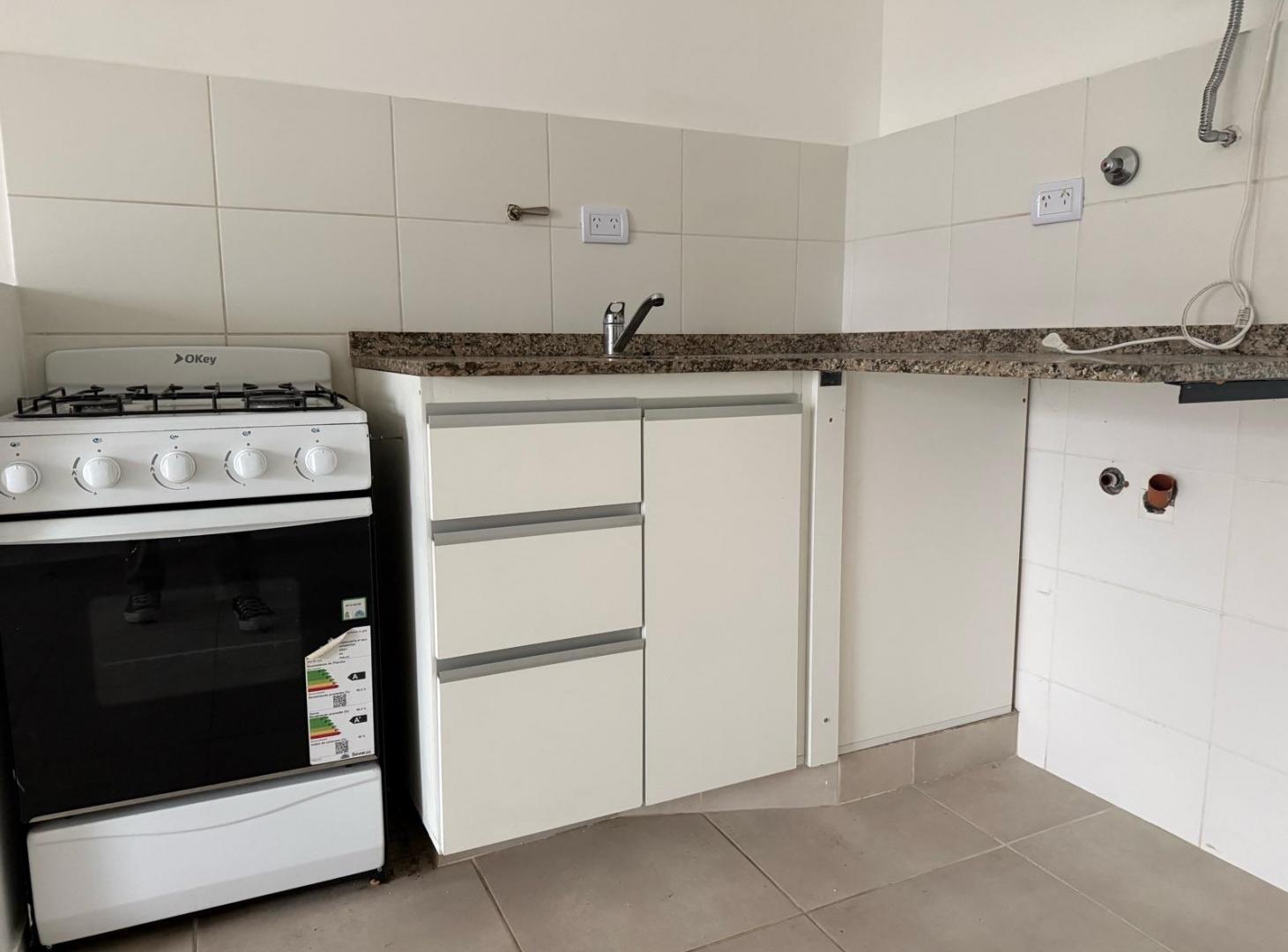 Foto de ALQUILO DEPARTAMENTO DE 1 DORMITORIO, EDIFICIO CON PILETA Y 2 AÑOS DE, imagen 2