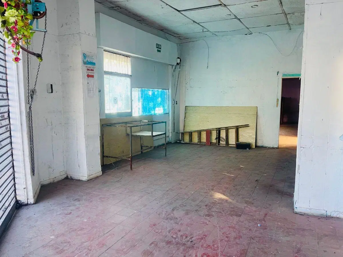 Venta Lote en Esquina Sobre Avenida Independencia 5