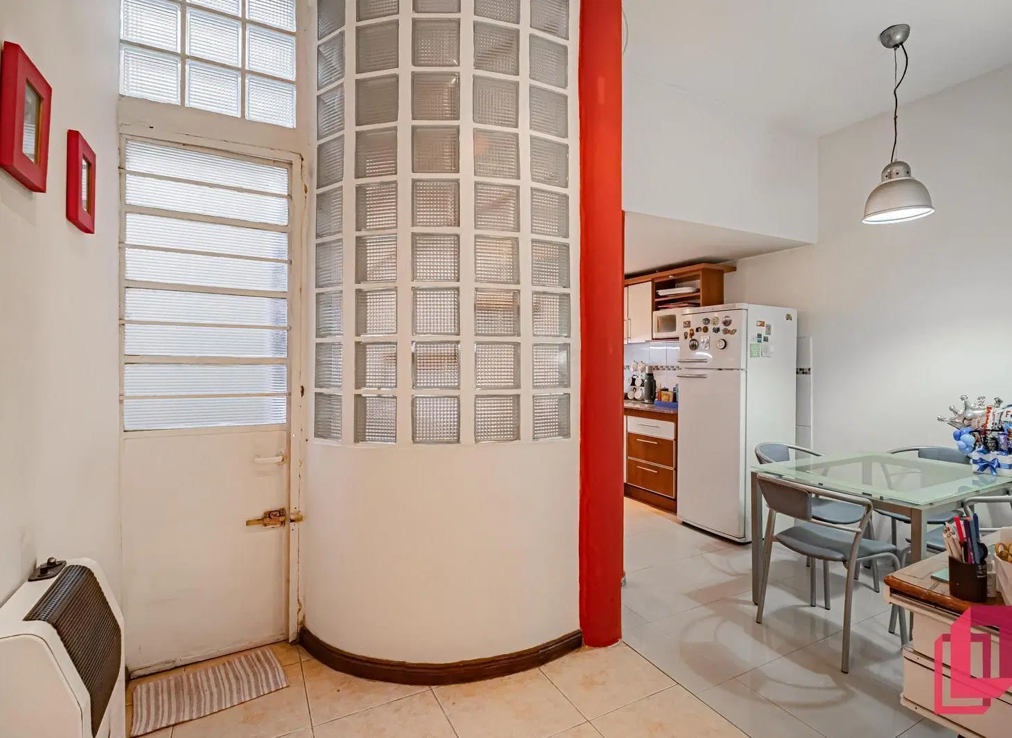 Casa Inglesa con Detalles de Época y Espacios Exteriores en Villa Devoto 4