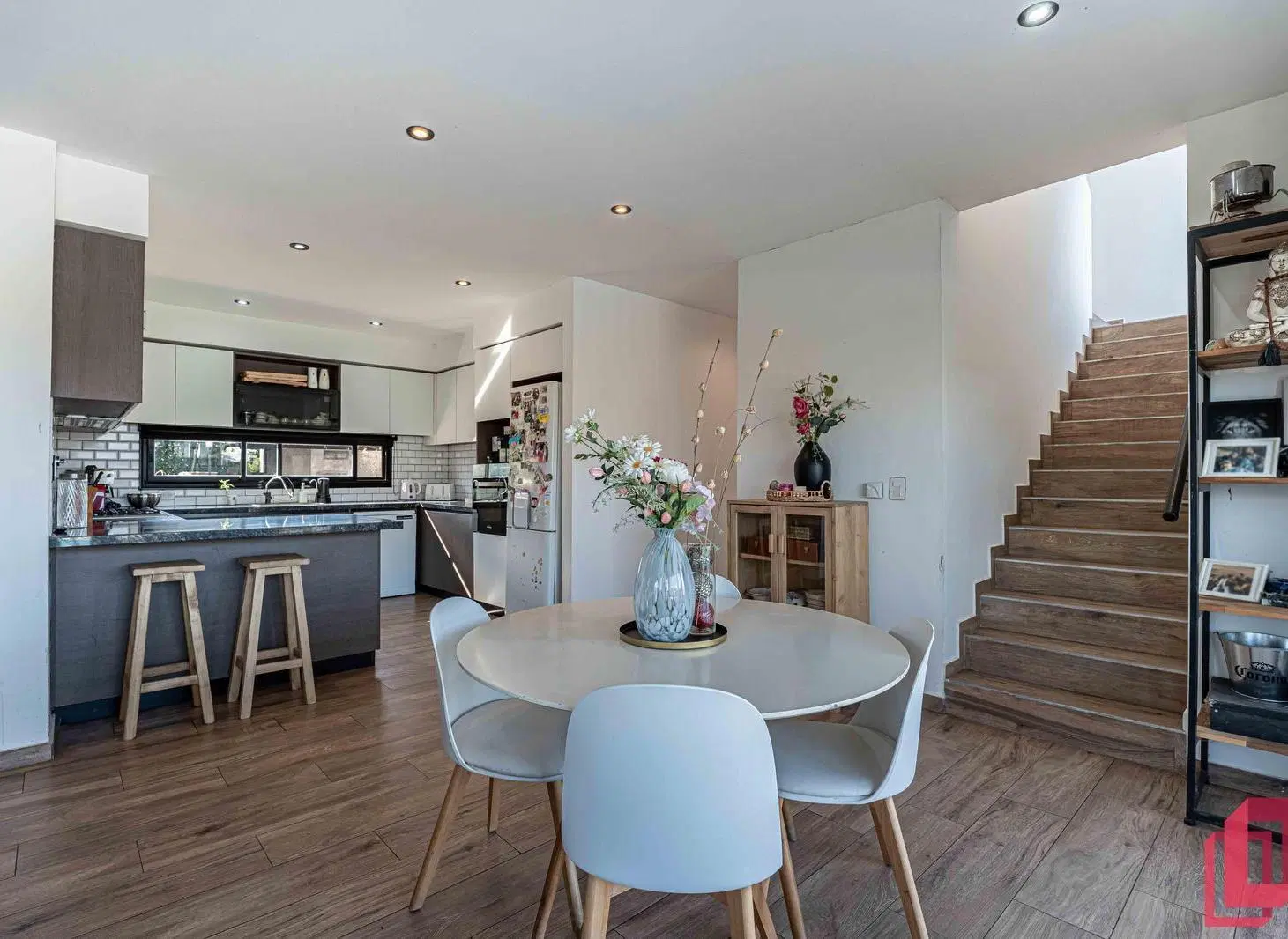 Casa en Venta - B° Loreto, San Sebastián - Lote Escriturado y Piscina 3