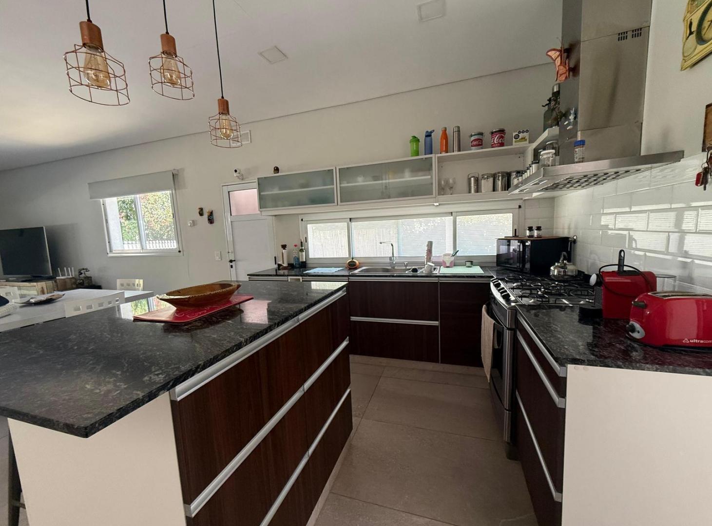 Foto de Casa en una planta con pileta y 5 cocheras | Santa Guadalupe – Pilar, imagen 2