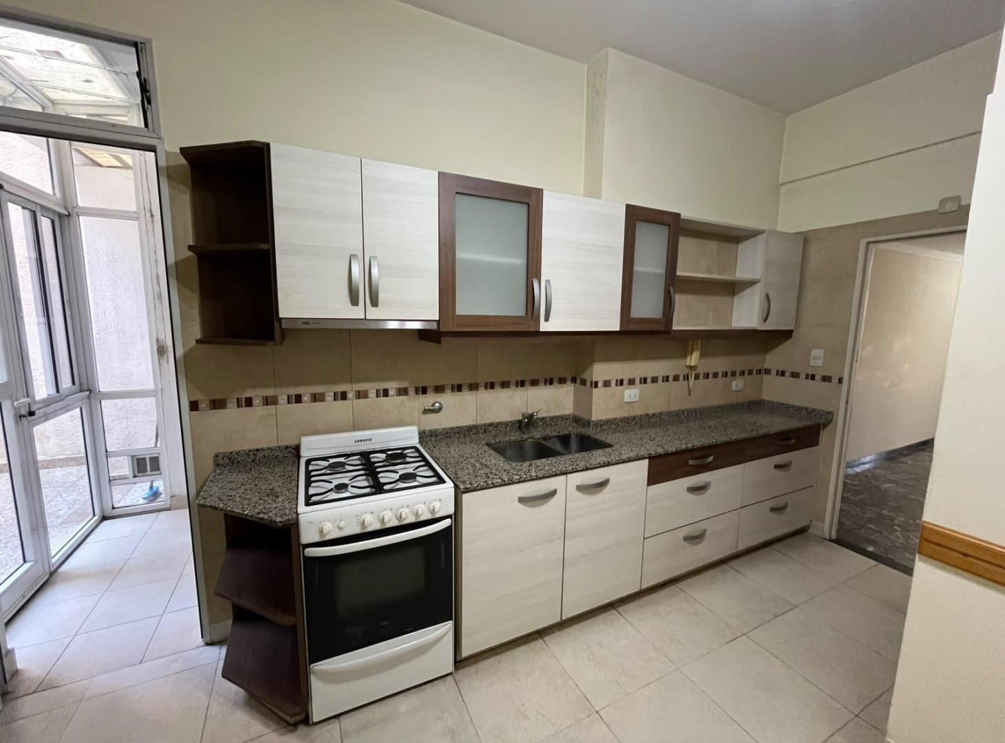Foto de Alquiler de departamento 3 ambientes en Villa del Parque con cochera, imagen 3