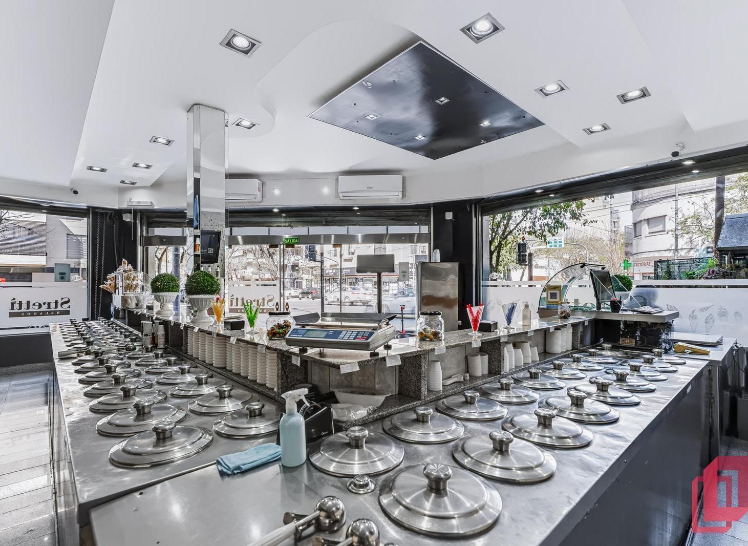 Foto de Local comercial en esquina – Directorio y Carabobo – 109 m², imagen 5
