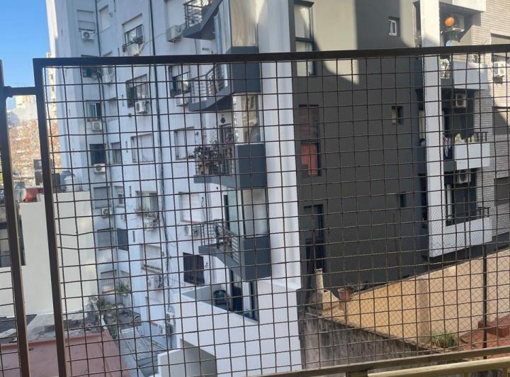 3 AMBIENTES CONTRAFRENTE CON BALCON 5