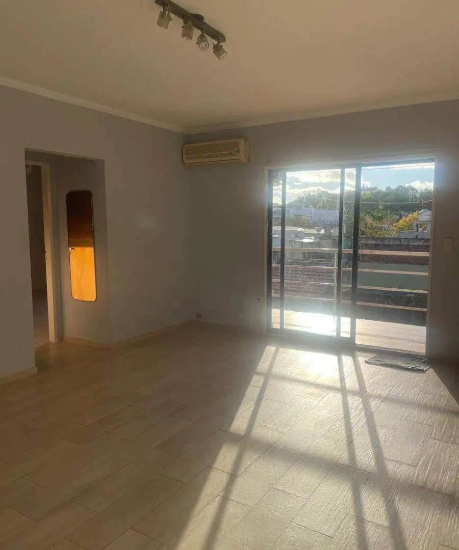 2 AMBIENTES C/BALCON INCLUYE EXPENSAS -MUY AMPLIO - COCINA COMEDOR/ OFFICCE / BAÑO C/ BAÑERA 2