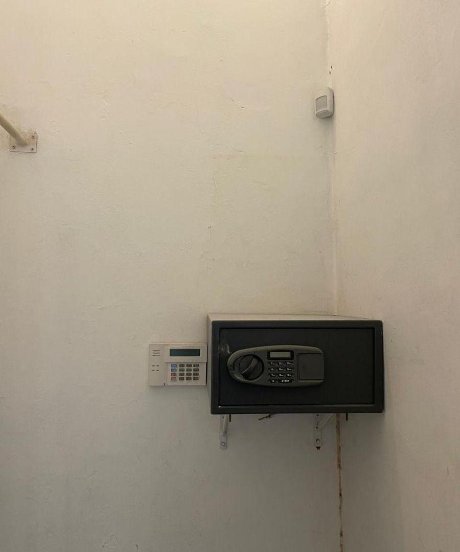Foto de LOCAL COMERCIAL APTO VARIOS RUBROS (TIENE GAS), imagen 2
