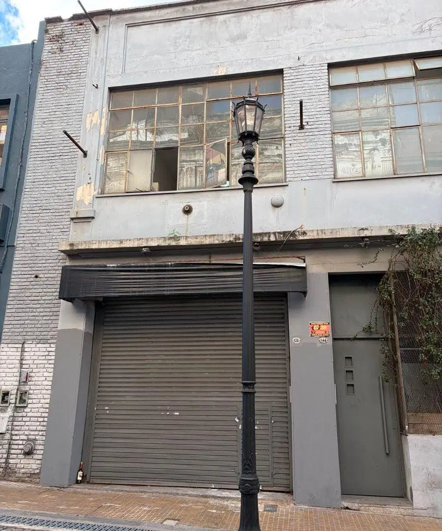DEPOSITO / LOCAL / COMERCIO 150 M2 1