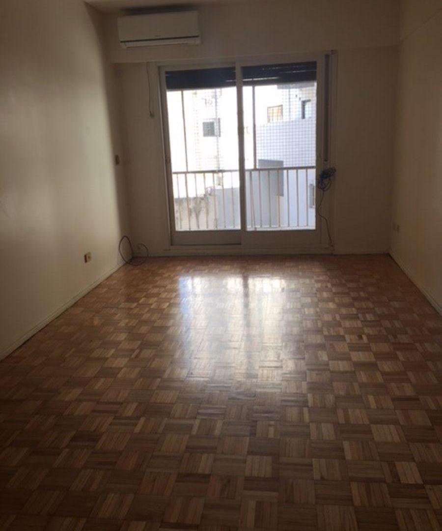 Foto de 3 AMBIENTES C/FTE CON BALCON Y BAULERA, imagen 1