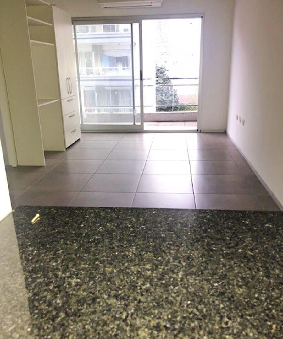 Foto de MONOAMBIENTE AL FRENTE CON BALCON, imagen 2