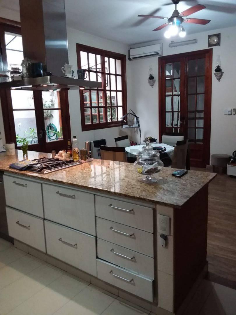 Casa en Venta en Boedo: Espacio, Comodidad y Estilo 3