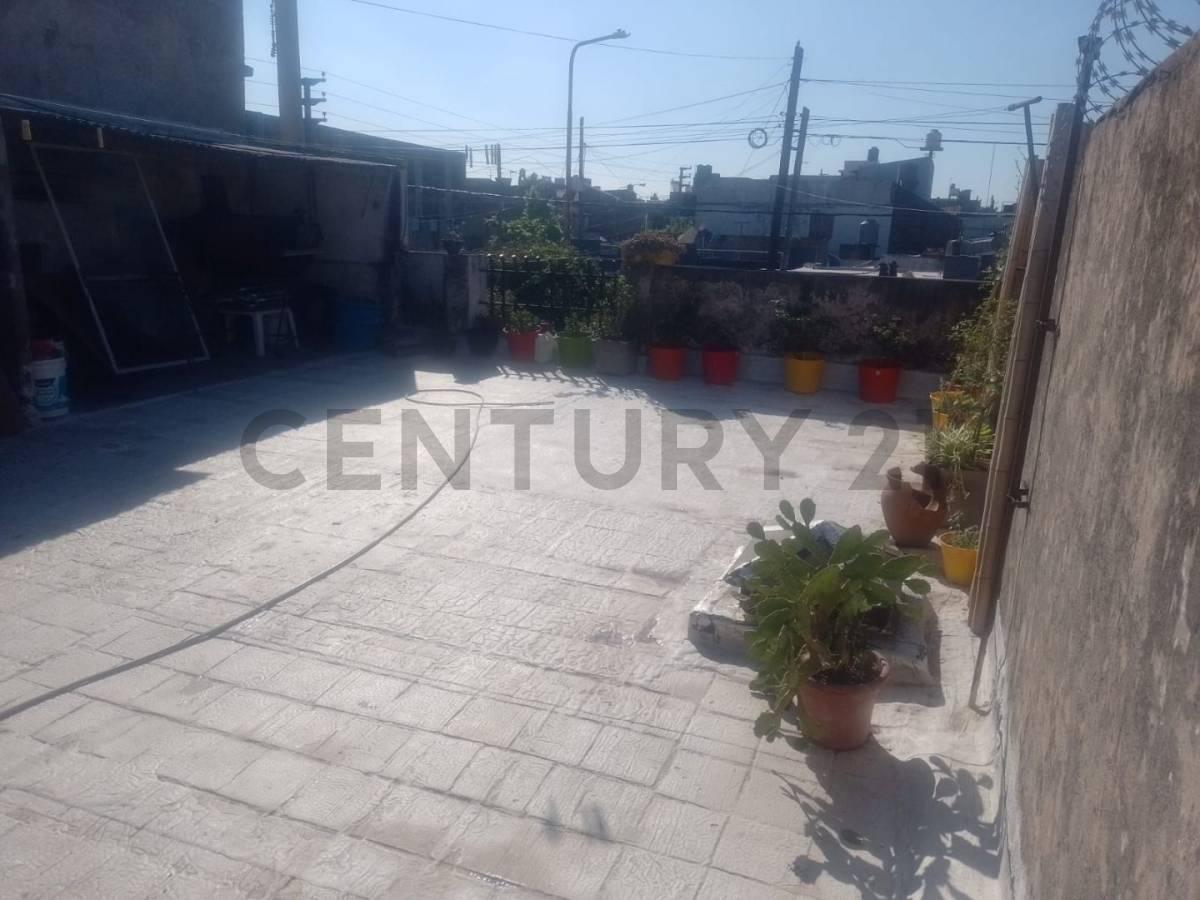 Venta Hermosa Casa de 5 Ambientes 4