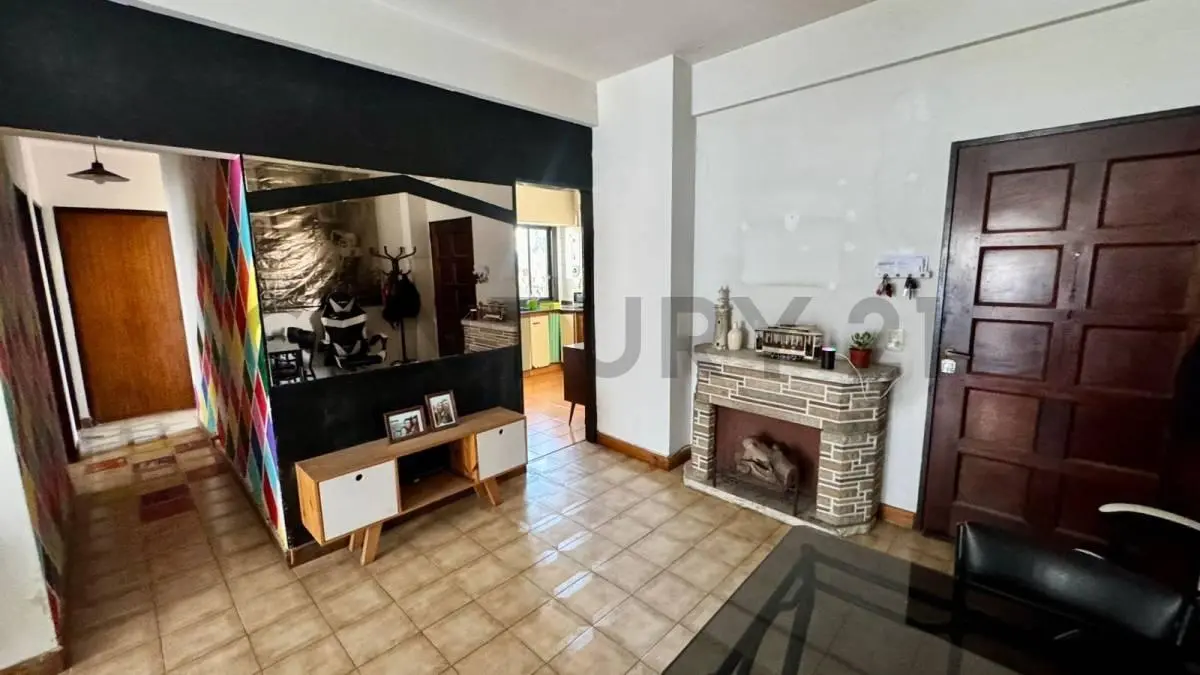 Depto 3 amb c/ Patio, balcon y escritorio Lomas del Mirador 3