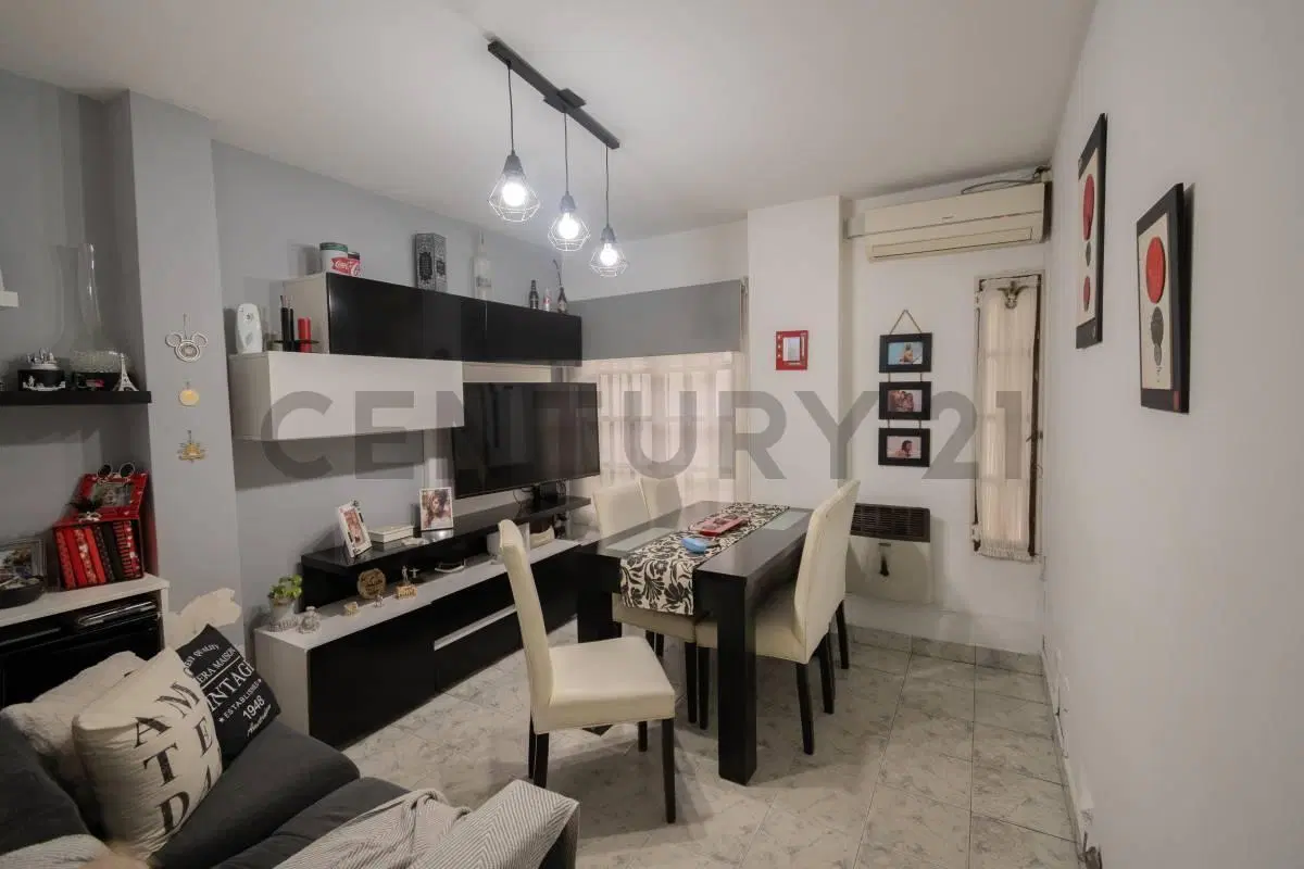 DEPARTAMENTO 3 AMBIENTES EN VENTA CON PATIO – CIUDADELA 4
