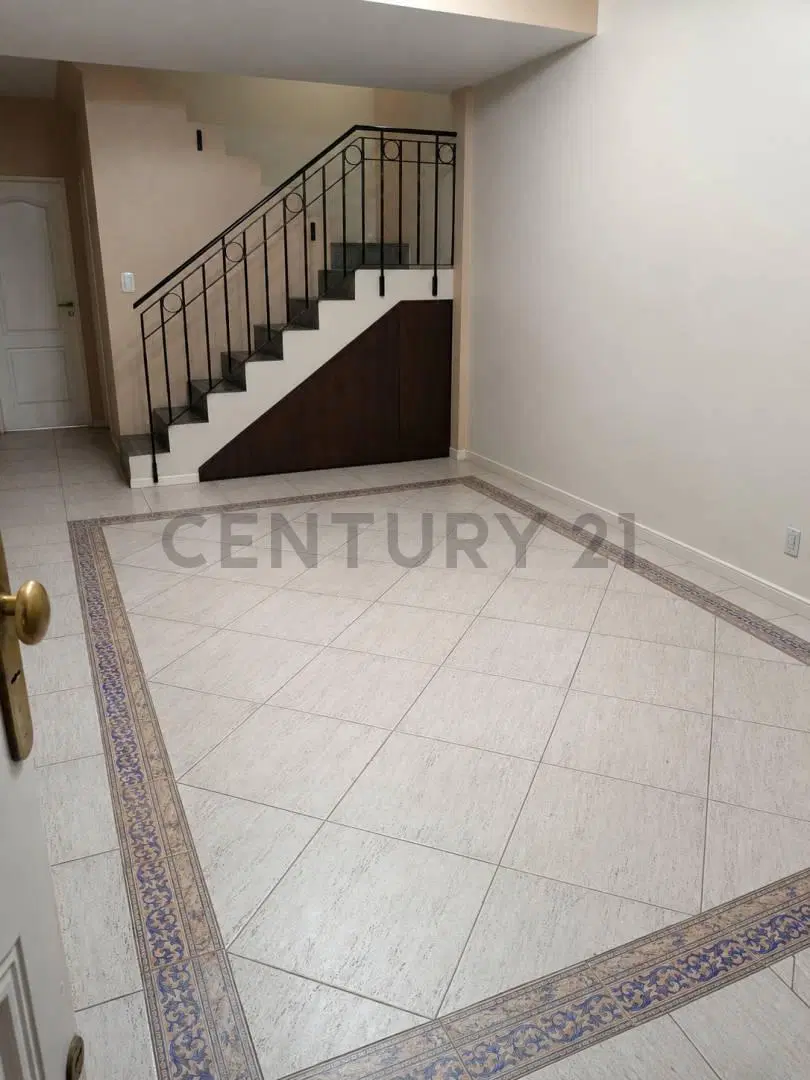 Casa tipo Dúplex 4 Ambientes 2