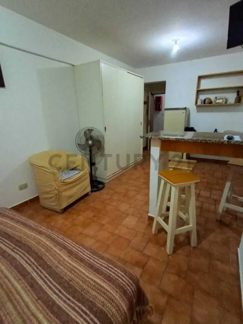 ALQUILER DE MONOAMBIENTE AMOBLADO 2
