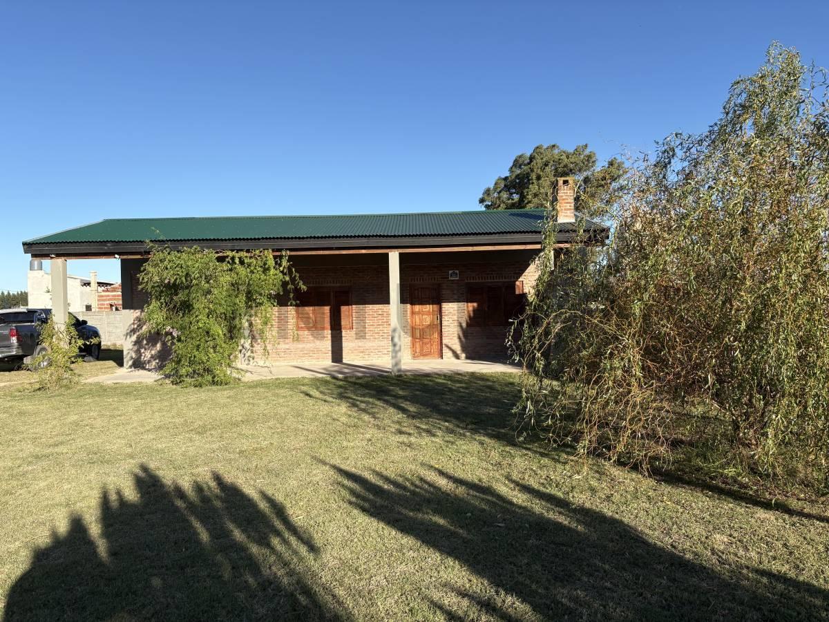 Foto de Venta Quinta 2 ambientes con Pileta en Coronel Brandsen, imagen 1