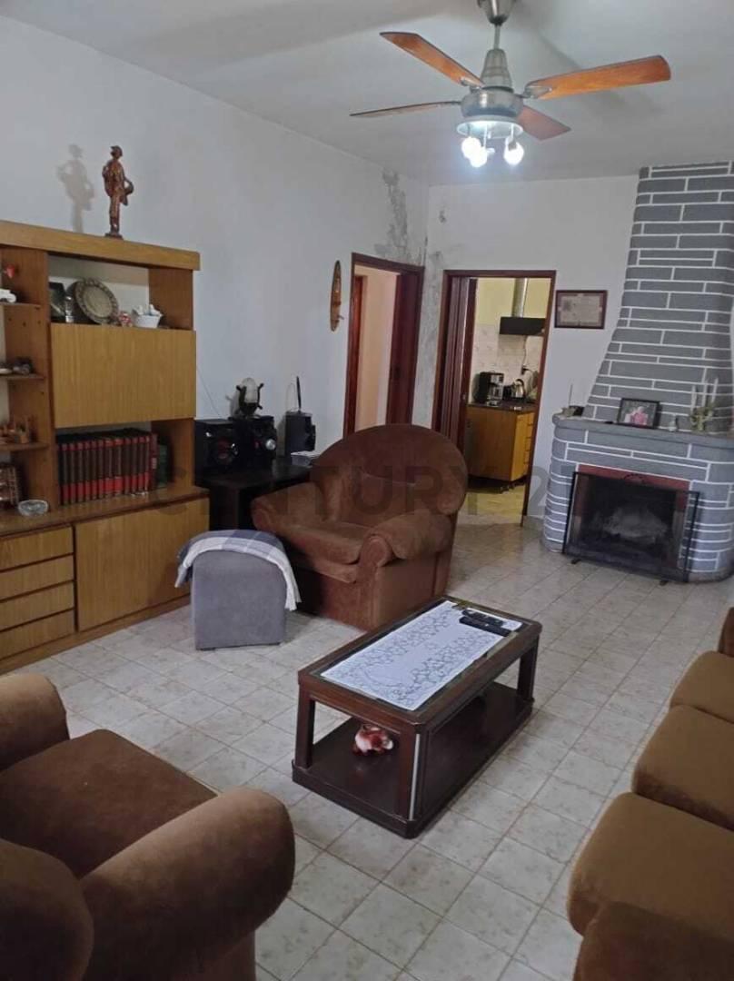 Foto de Casa 5 ambientes con quincho y parrilla - Suipacha 246, Bosques, imagen 4